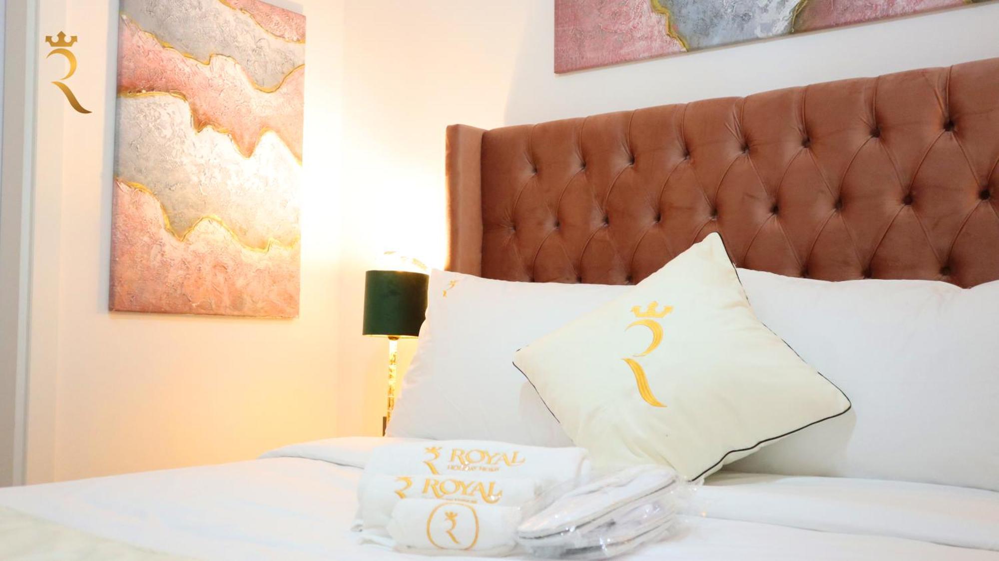 Apartment Duplex Elegance Retreat Transit - 2 Bedroom In Masdar *
