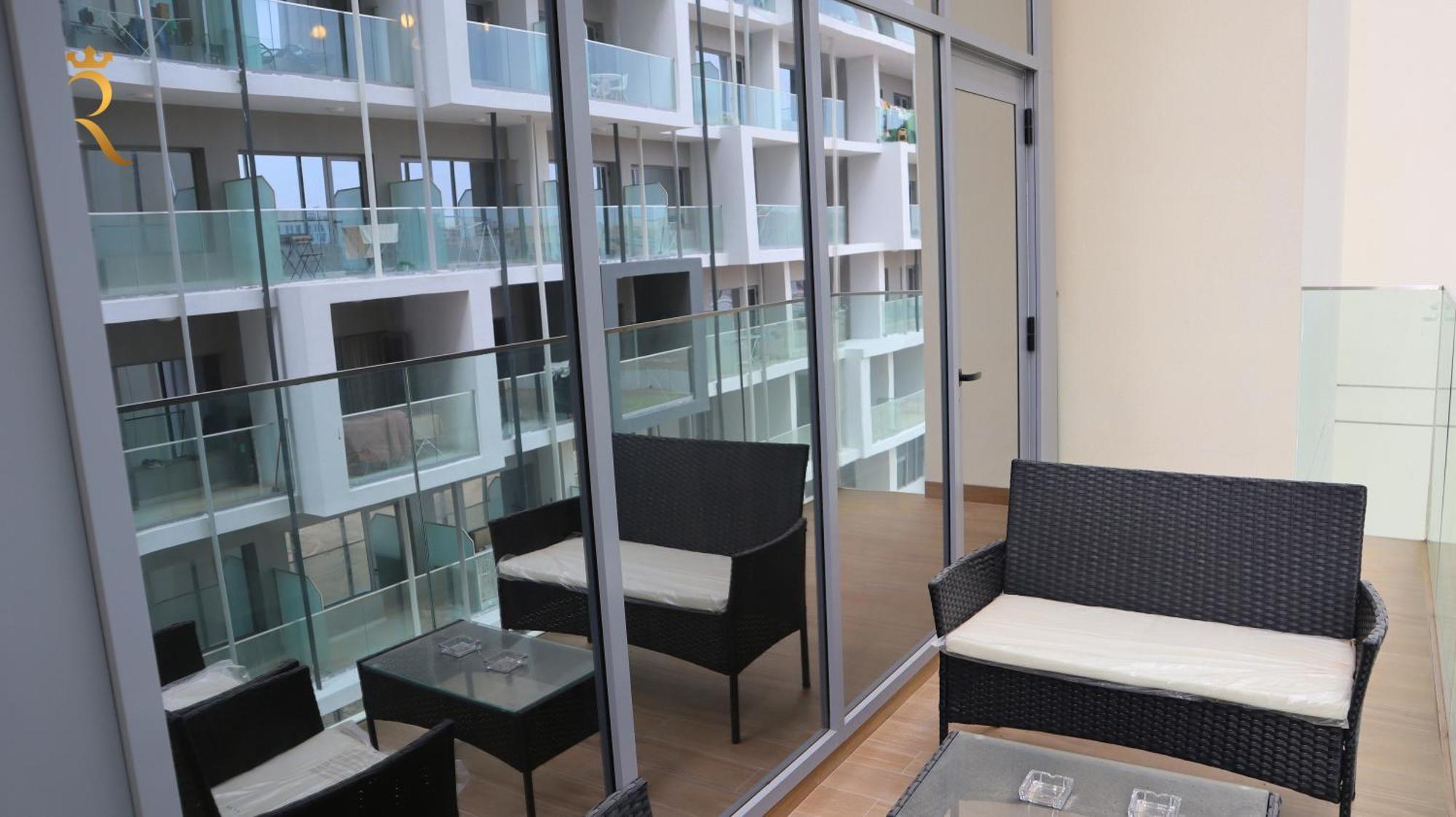 Apartment Duplex Elegance Retreat Transit - 2 Bedroom In Masdar